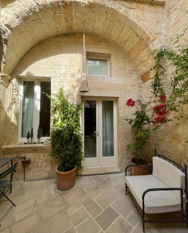 Lu Leccio Aparthotel Lecce Ngoại thất bức ảnh