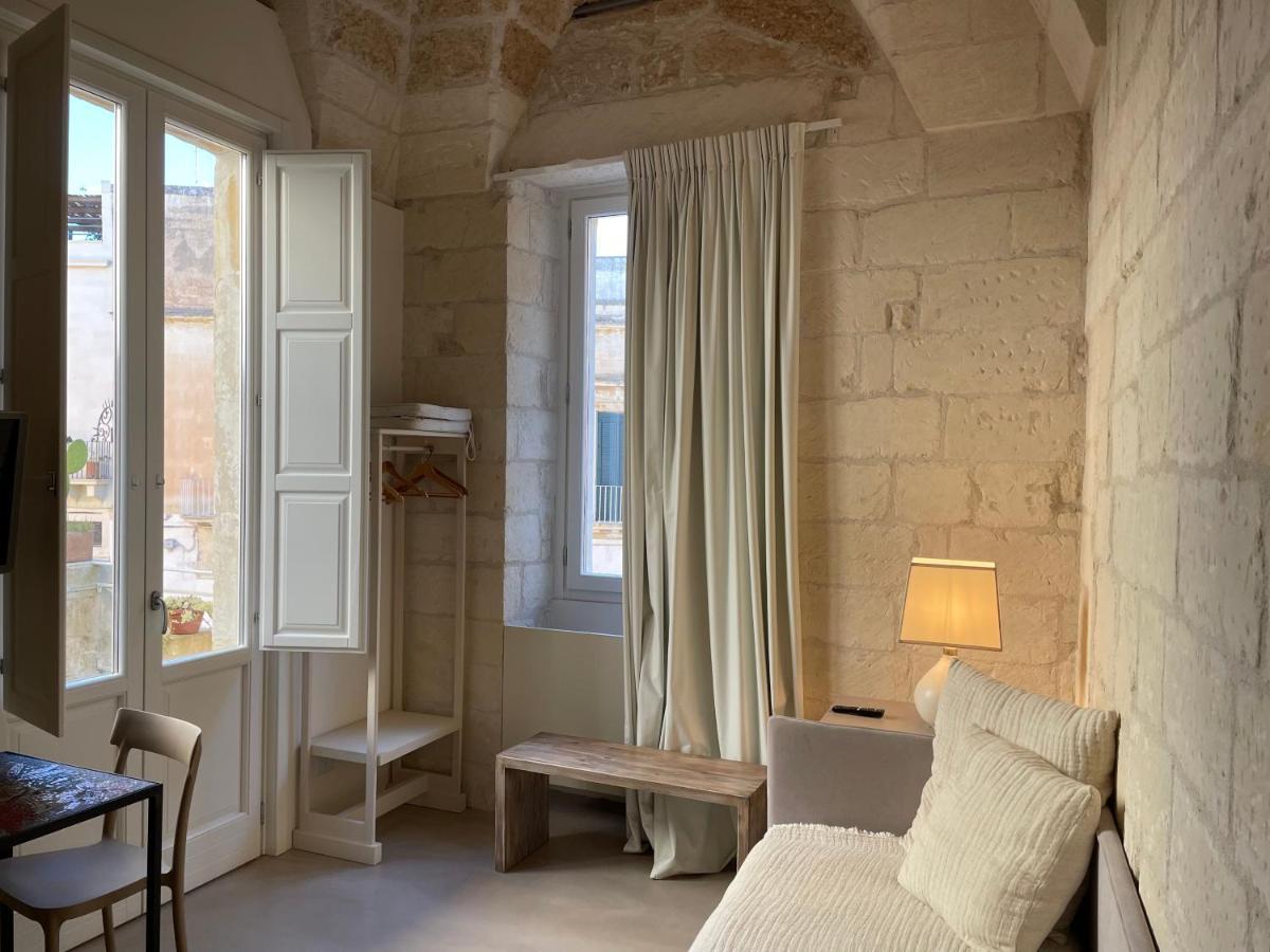 Lu Leccio Aparthotel Lecce Ngoại thất bức ảnh