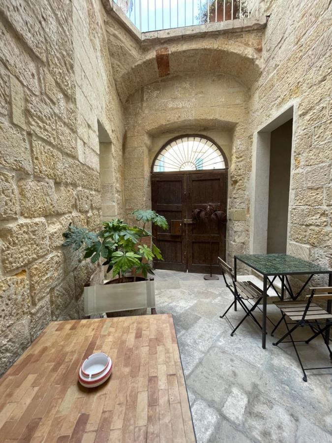 Lu Leccio Aparthotel Lecce Ngoại thất bức ảnh