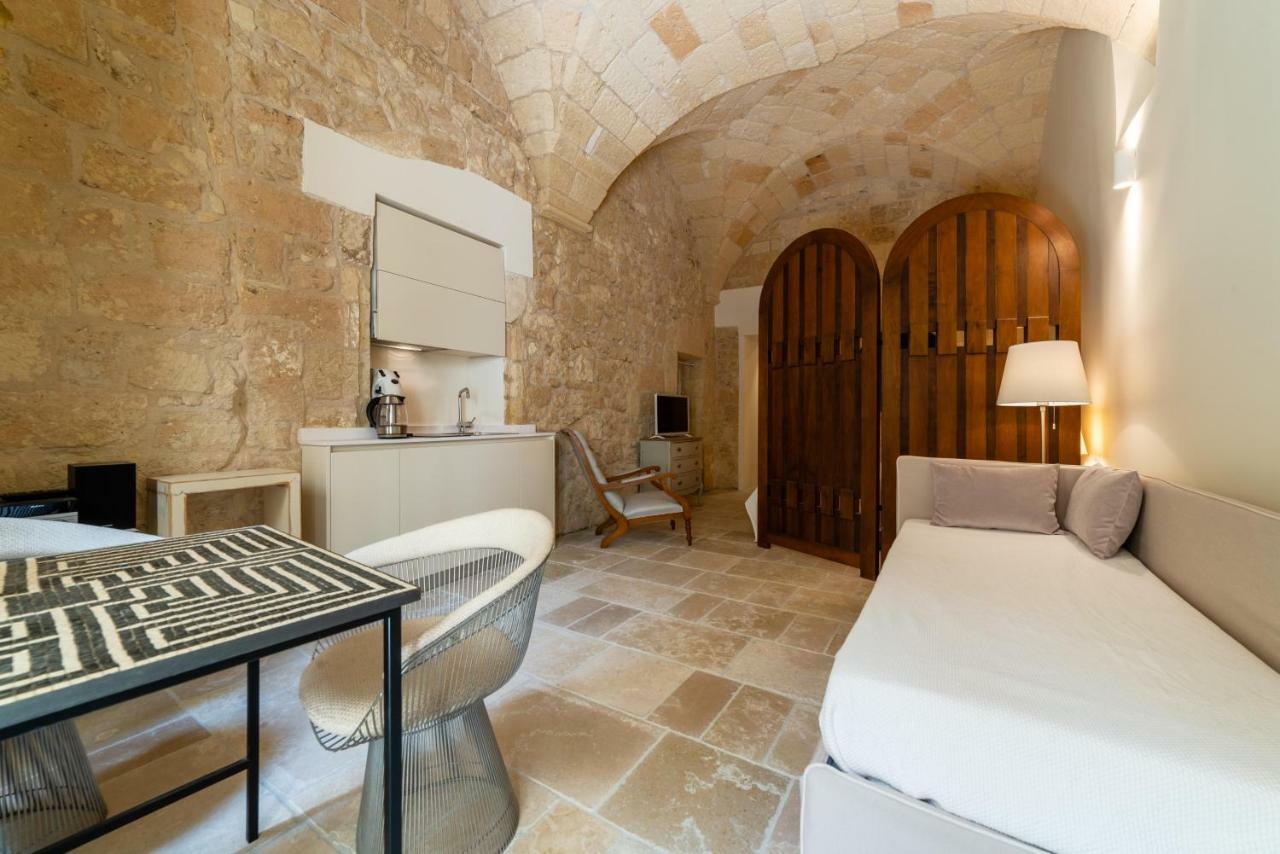 Lu Leccio Aparthotel Lecce Ngoại thất bức ảnh